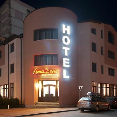 Hotel Amadeus Focsani Luaran gambar