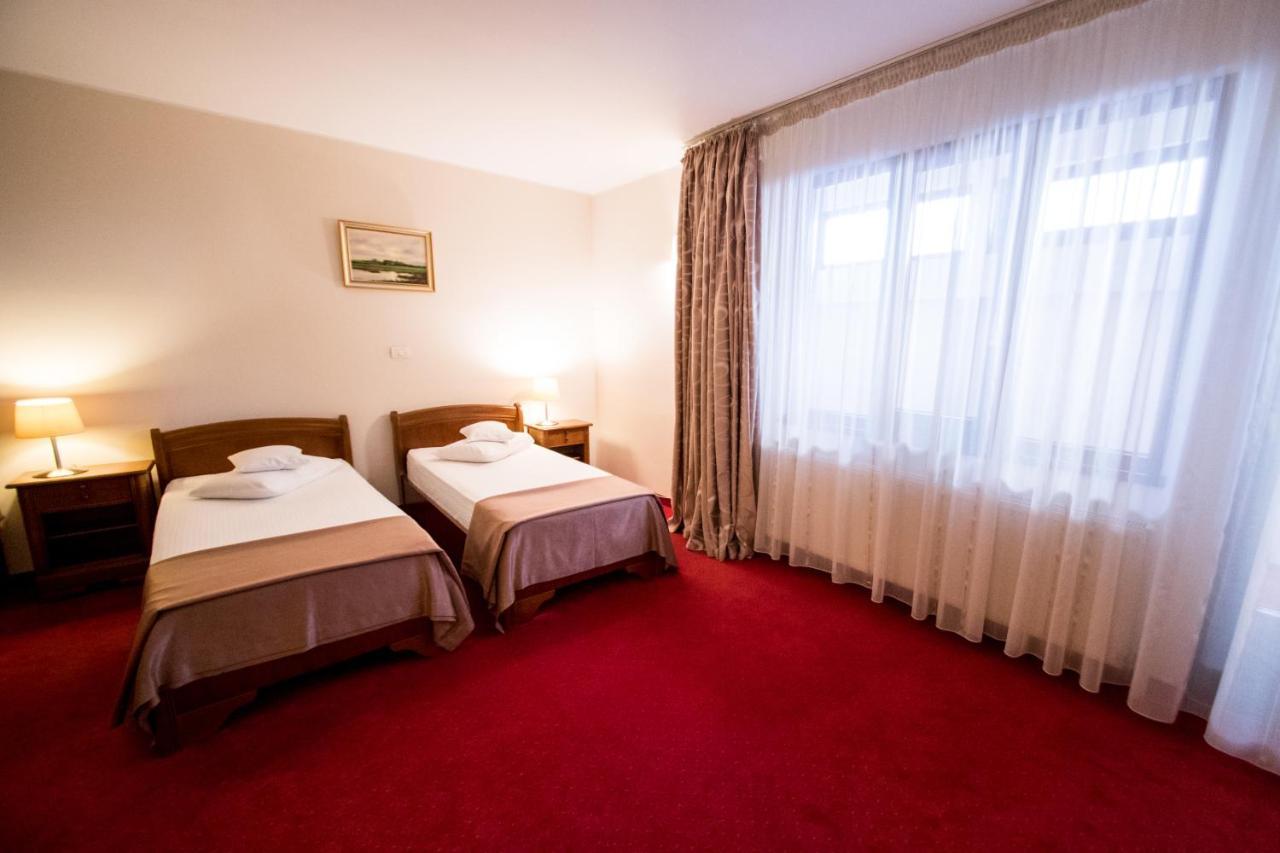 Hotel Amadeus Focsani Luaran gambar